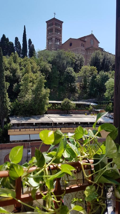 Le Tre Sorelle A Testaccio Frühstückspension